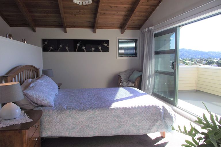 Photo of property in 30 Reo Crescent, Waihi Beach, 3611