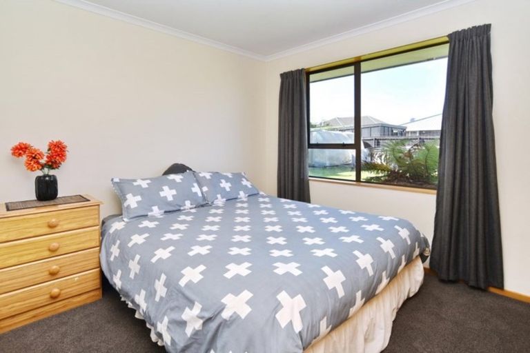 Photo of property in 11 Matthews Street, Kaiapoi, 7630