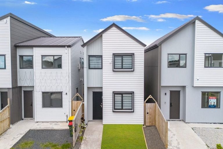 Photo of property in 73 Kairakau Street, Papakura, 2110