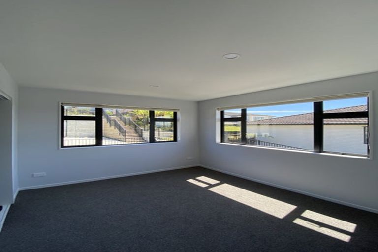 Photo of property in 1/57 Saralee Drive, Manurewa, Auckland, 2105