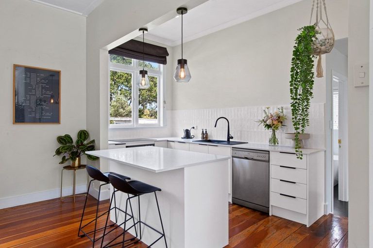 Photo of property in 1/55 Rosier Road, Glen Eden, Auckland, 0602