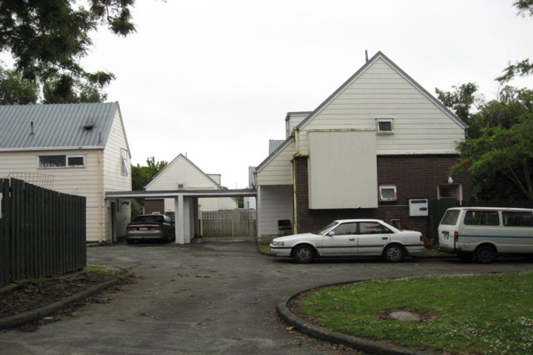 Photo of property in 2 Tioro Lane, Mangere, Auckland, 2022
