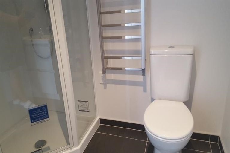 Photo of property in 2/46 Hollowout Street, Takanini, 2112