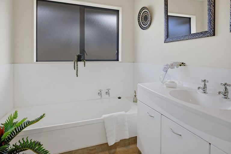 Photo of property in 17a Exeter Street, Brooklands, New Plymouth, 4310