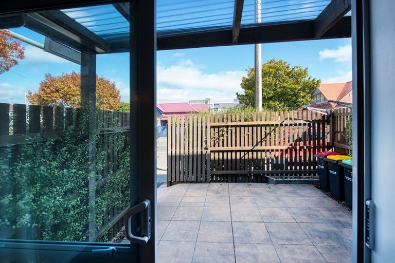 Photo of property in 2/290 Barbadoes Street, Christchurch Central, Christchurch, 8011