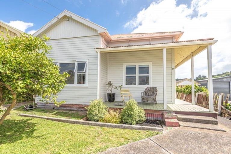 Photo of property in 87 Niblett Street, Whanganui, 4500