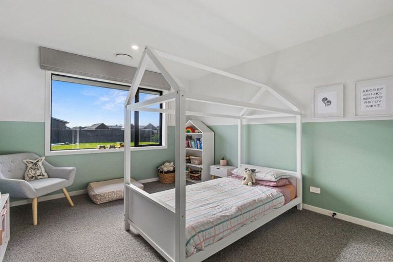 Photo of property in 83 Sunline Drive, Leamington, Cambridge, 3432