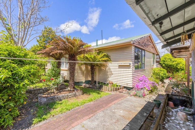 Photo of property in 47 Te Rangitautahanga Road, Turangi, 3334