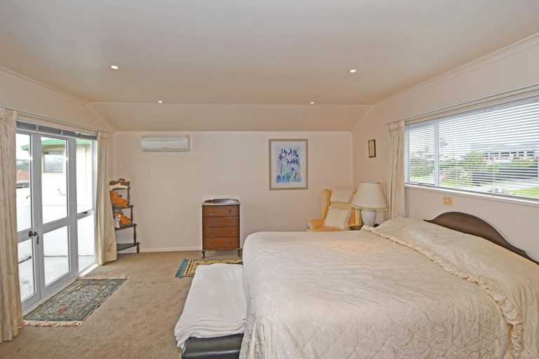 Photo of property in 5 Ngatira Place, Snells Beach, 0920