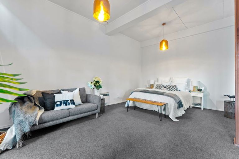 Photo of property in 78 Island Bay Road, Beach Haven, Auckland, 0626