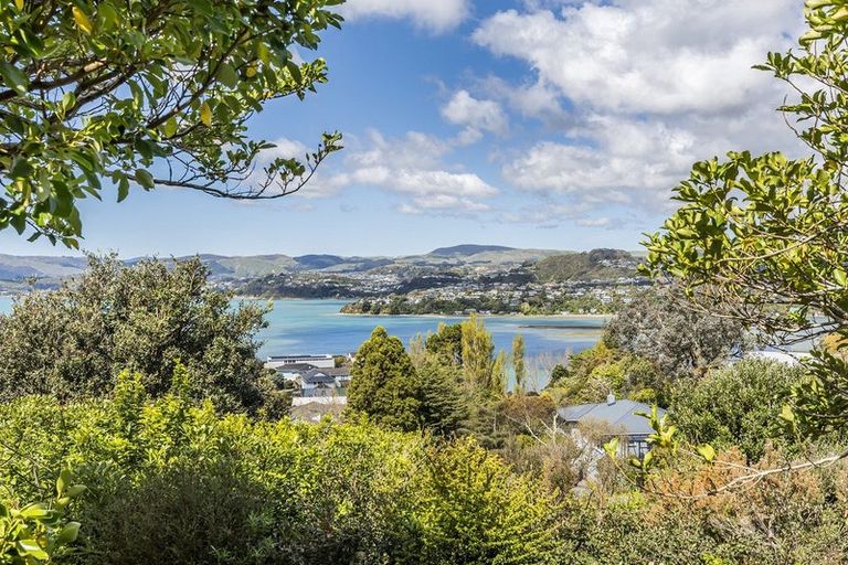 Photo of property in 94 Mana View Road, Paremata, Porirua, 5026