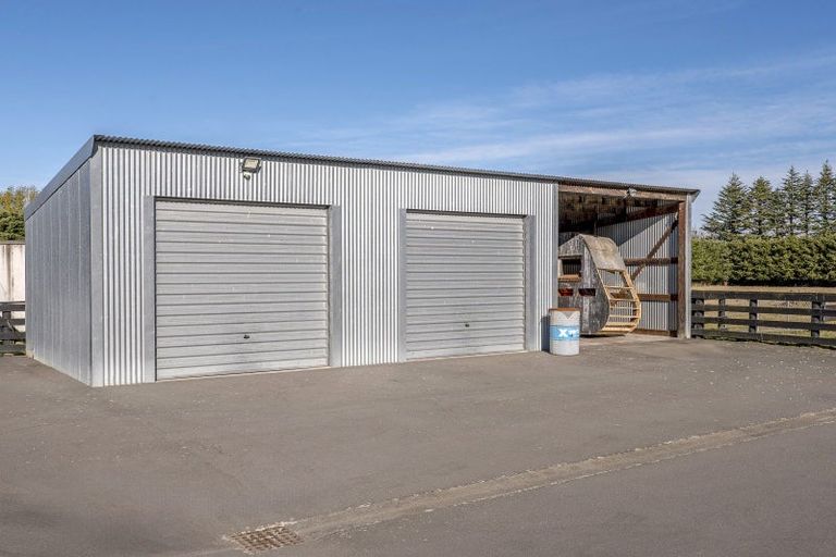 Photo of property in 635 Yaldhurst Road, Yaldhurst, Christchurch, 7676