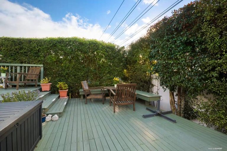 Photo of property in 1/56 Glenvar Road, Torbay, Auckland, 0630