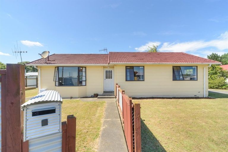 Photo of property in 2 Walton Street, Bulls, 4818