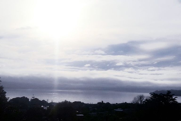 Photo of property in 12 Gledstane Road, Stanmore Bay, Whangaparaoa, 0932