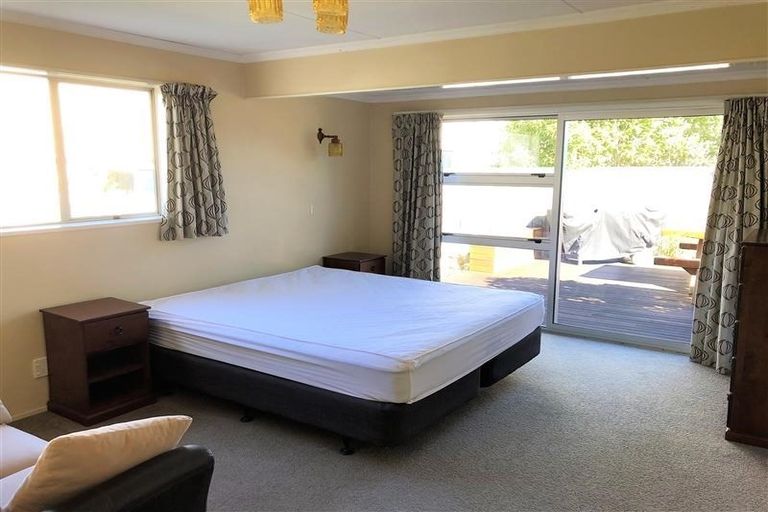 Photo of property in 56 Hunter Crescent, Wanaka, 9305