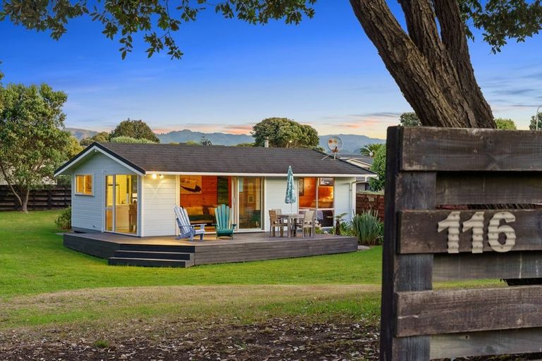 Photo of property in 116 Tutere Street, Waikanae Beach, Waikanae, 5036
