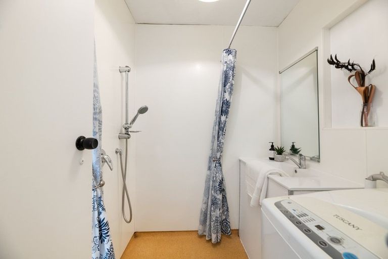 Photo of property in 4 Oceanview Road, Mount Maunganui, 3116