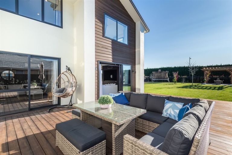 Photo of property in 46 Luxembourg Crescent, Halswell, Christchurch, 8025