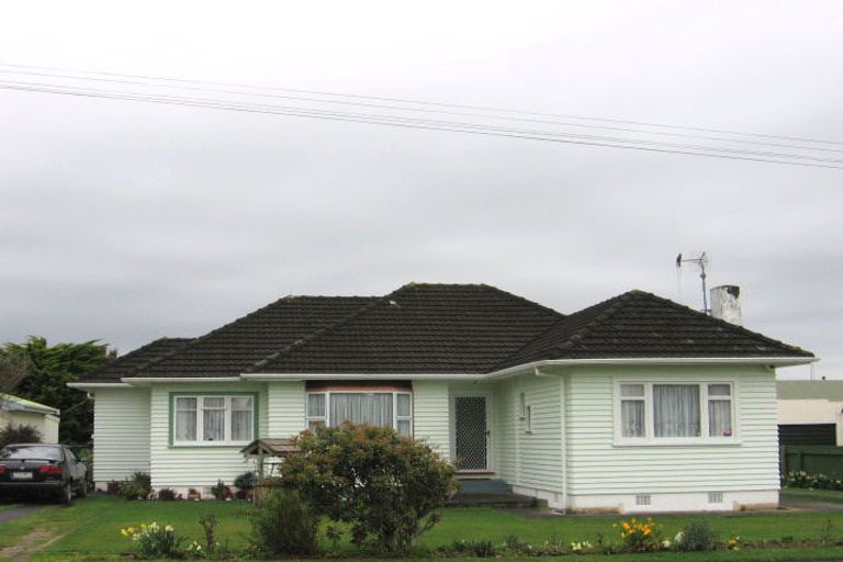 Photo of property in 11 Worcester Street, Levin, 5510