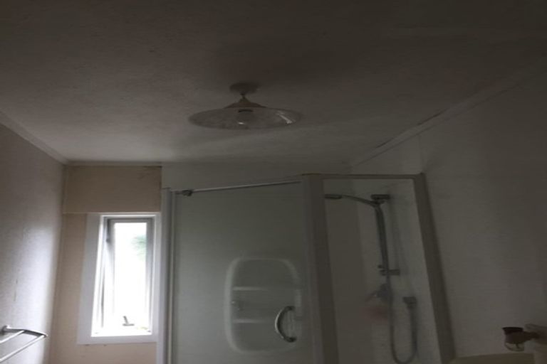 Photo of property in 5 Indus Place, Half Moon Bay, Auckland, 2012