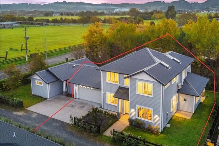Photo of property in 122a Monument Road, Clevedon, 2582