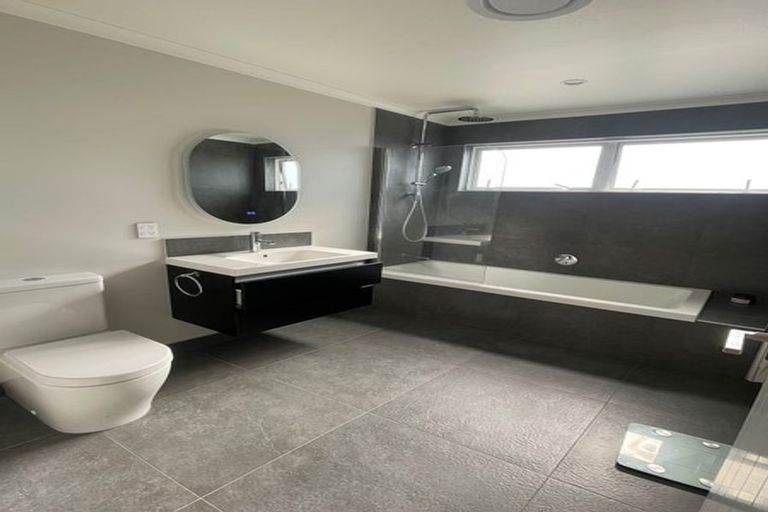 Photo of property in 21 Yulia Road, Flat Bush, Auckland, 2016