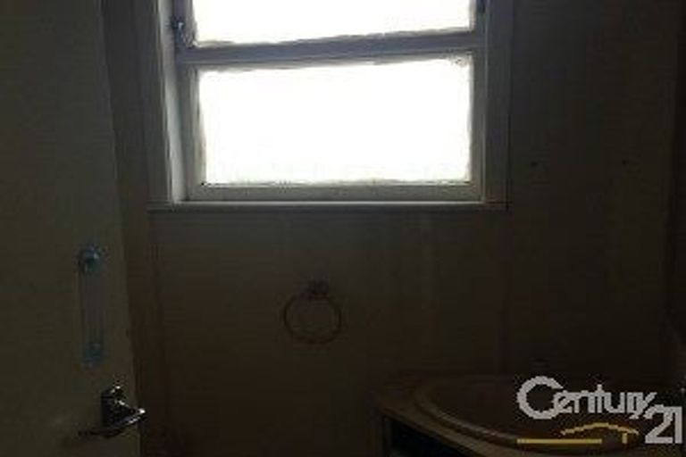 Photo of property in 47 La Trobe Street, Pakuranga Heights, Auckland, 2010