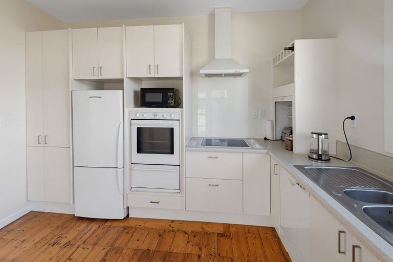 Photo of property in 73 London Street, Hampden, 9410