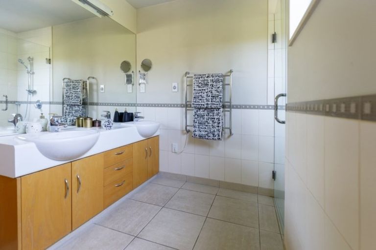 Photo of property in 30 Whitby Road, Britannia Heights, Nelson, 7010