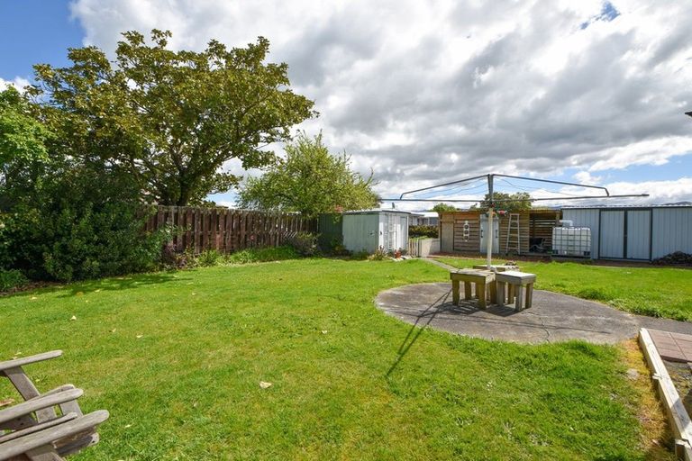 Photo of property in 28 Seddon Street, Carterton, 5713