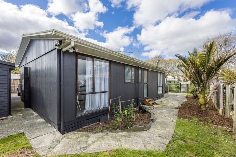 Photo of property in 1/24 Nearco Street, Randwick Park, Auckland, 2105