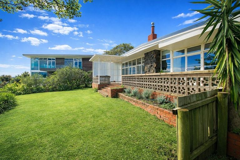 Photo of property in 829 Te Atatu Road, Te Atatu Peninsula, Auckland, 0610