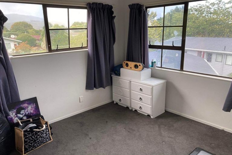 Photo of property in 15 Larchmont Grove, Totara Park, Upper Hutt, 5018