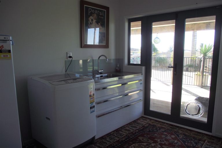 Photo of property in 30 Reo Crescent, Waihi Beach, 3611