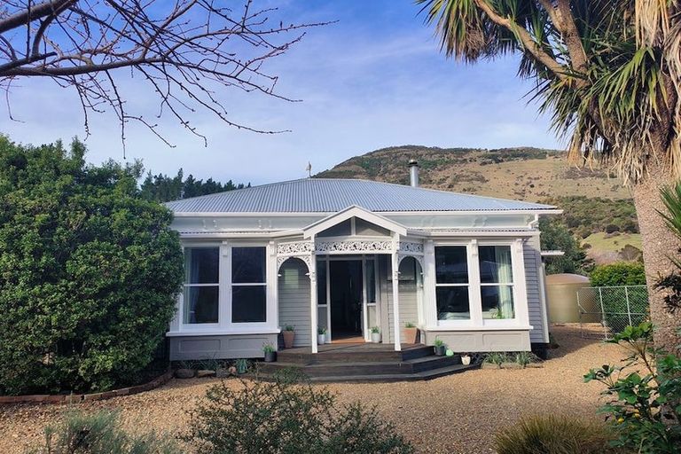 Photo of property in 4310 Christchurch Akaroa Road, Little River, 7591