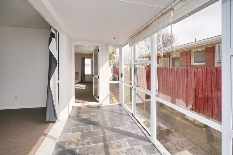 Photo of property in 2 Cradock Street, South New Brighton, Christchurch, 8062