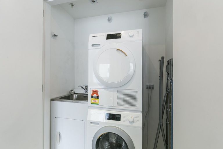 Photo of property in Republic2, 5n/10 Lorne Street, Te Aro, Wellington, 6011