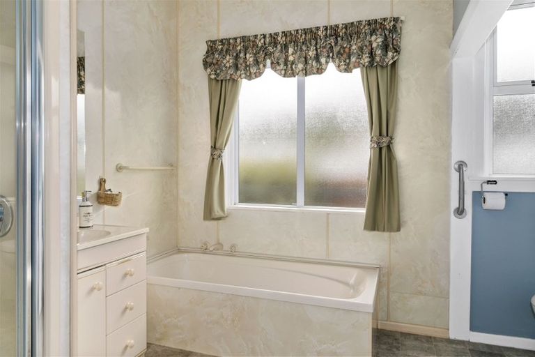 Photo of property in 1/6 Wellington Road, Wainuiomata, Lower Hutt, 5014