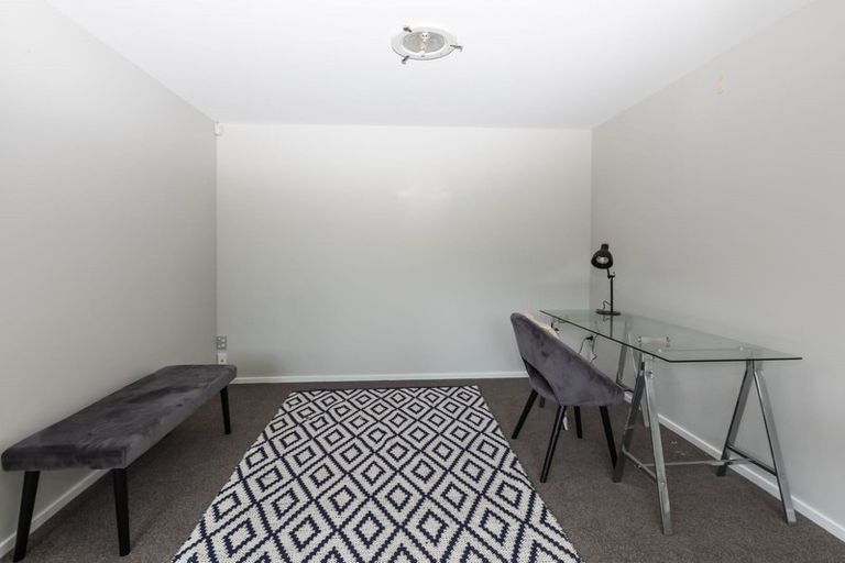 Photo of property in 14 Heathvale Place, Heathcote Valley, Christchurch, 8022