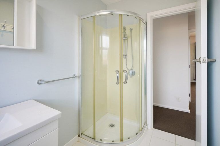 Photo of property in 2 Cradock Street, South New Brighton, Christchurch, 8062