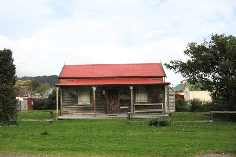Photo of property in 222 Watt Street, Coromandel, 3506