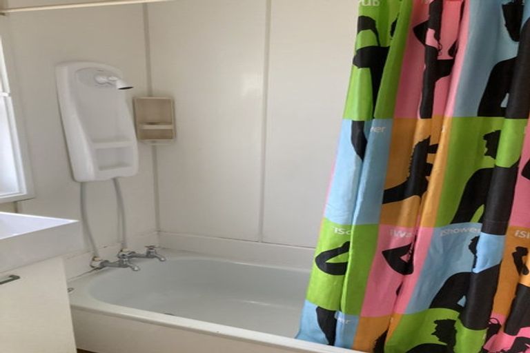 Photo of property in 5/34-36 Rossiter Avenue, Waterloo, Lower Hutt, 5011