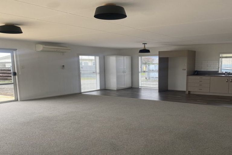 Photo of property in 6a Nikau Street, Levin, 5510