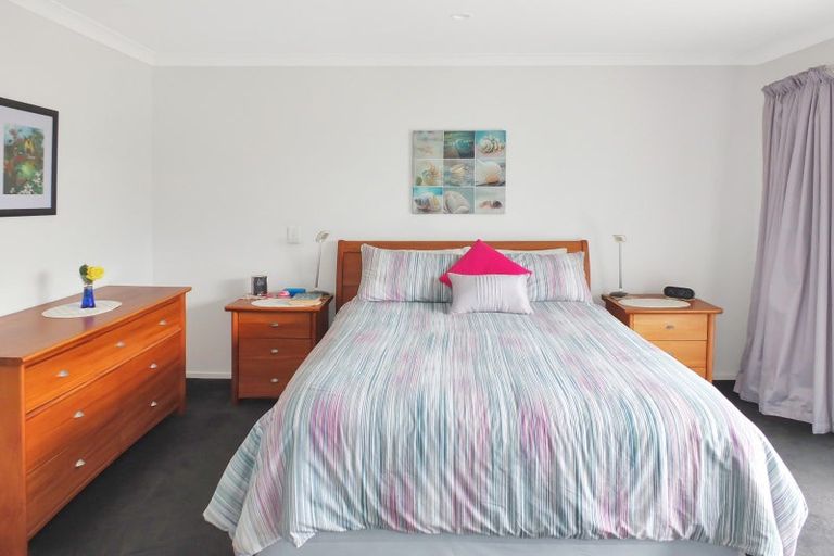 Photo of property in 10 Godwit Court, Foxton Beach, Foxton, 4815