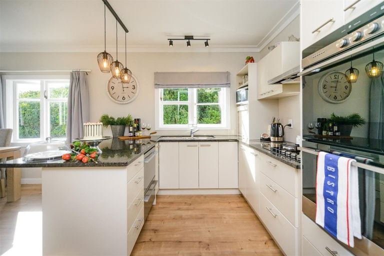 Photo of property in 41 Hammond Street, Bulls, 4818