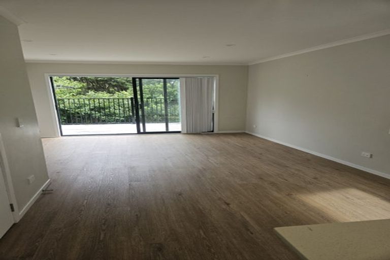 Photo of property in 2/125b Metcalfe Road, Ranui, Auckland, 0612