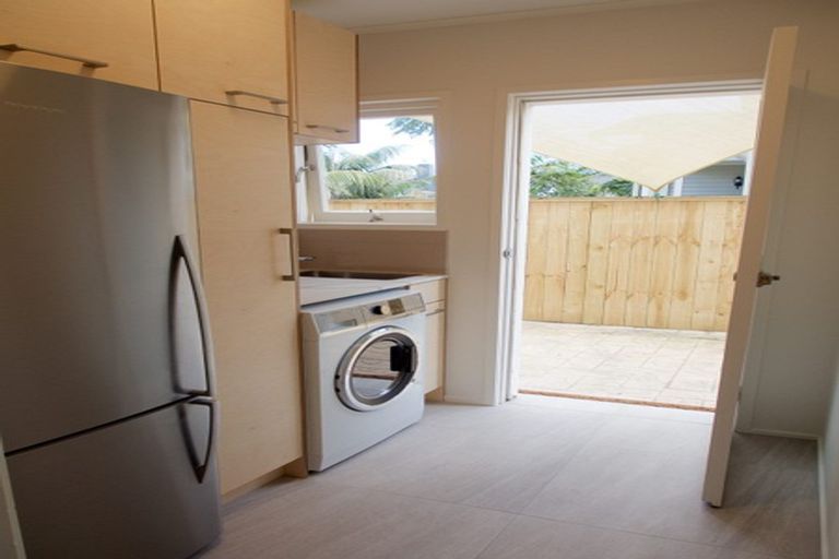 Photo of property in 80 Ngataringa Road, Devonport, Auckland, 0624