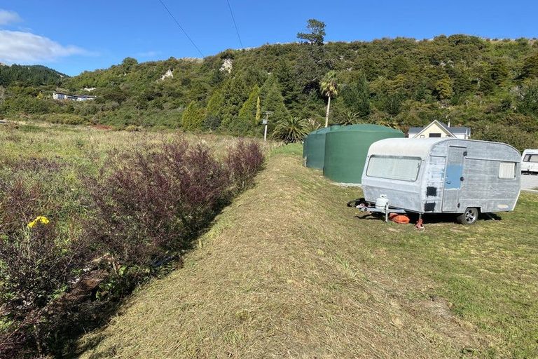 Photo of property in 52 Matenga Road, Ligar Bay, Takaka, 7183