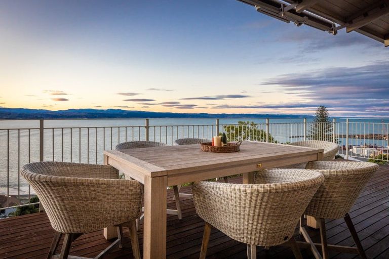 Photo of property in 159 Thompson Road, Bluff Hill, Napier, 4110